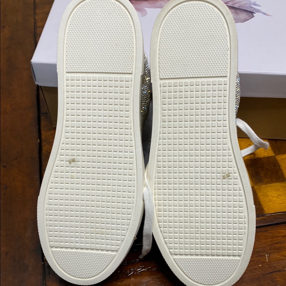 Elegant White and Silver Women's Sneakers by Jessica Simpson - Picture 5 of 7